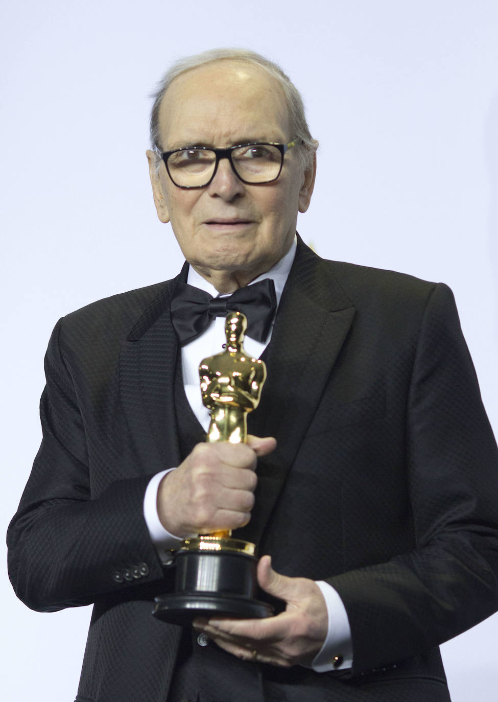 2017. Ennio Morricone recoge el Oscar por la banda sonora de 'The hateful eight'