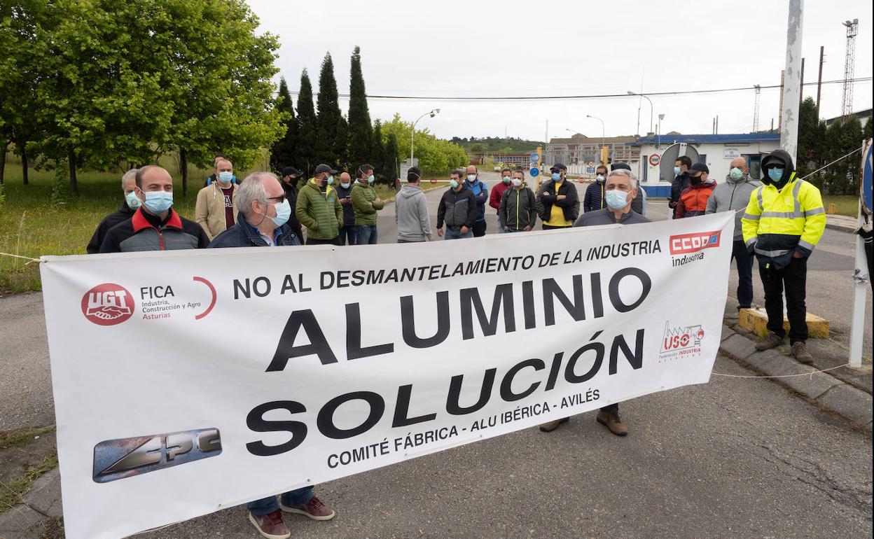 Manifestación de los trabajadores de Alu Ibérica esta semana.