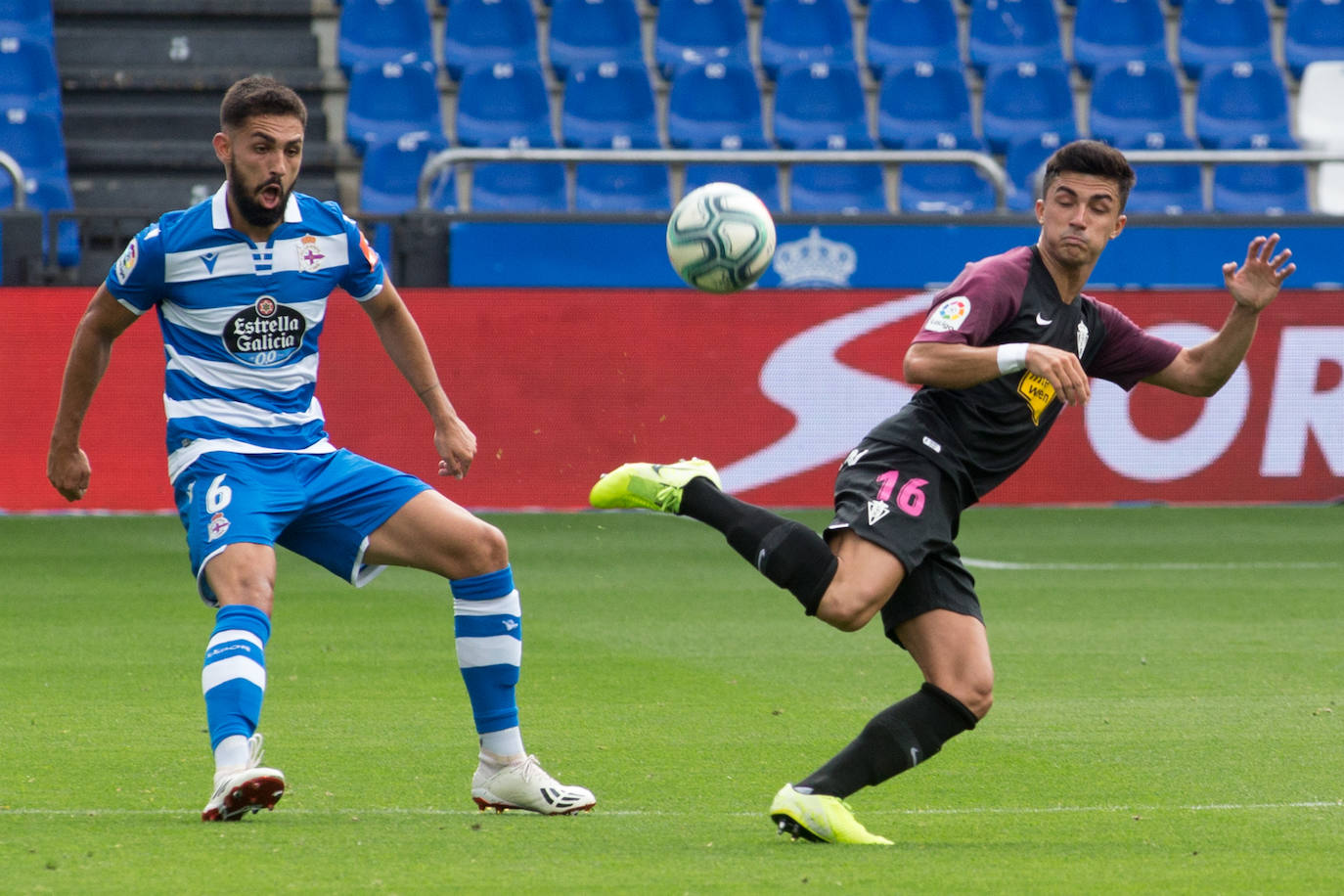 Fotos: Dépor-Sporting, en imágenes