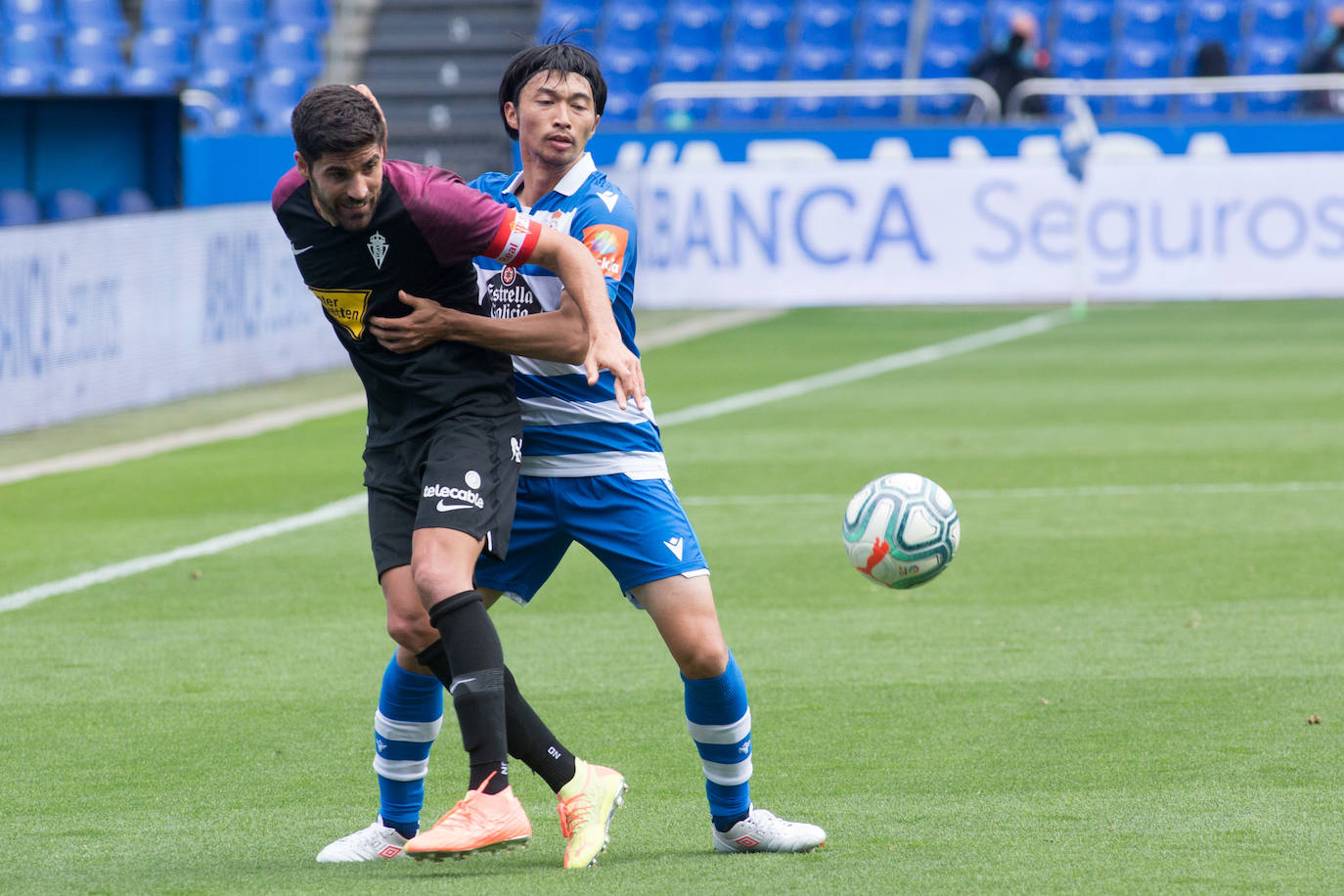 Fotos: Dépor-Sporting, en imágenes