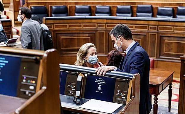 La gestión de la desescalada no pasa factura al PSOE