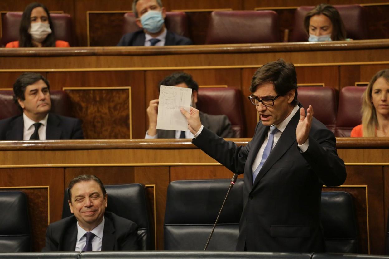 Salvador Illa, ministro de Sanidad, durante la sesión de control al Gobierno. 