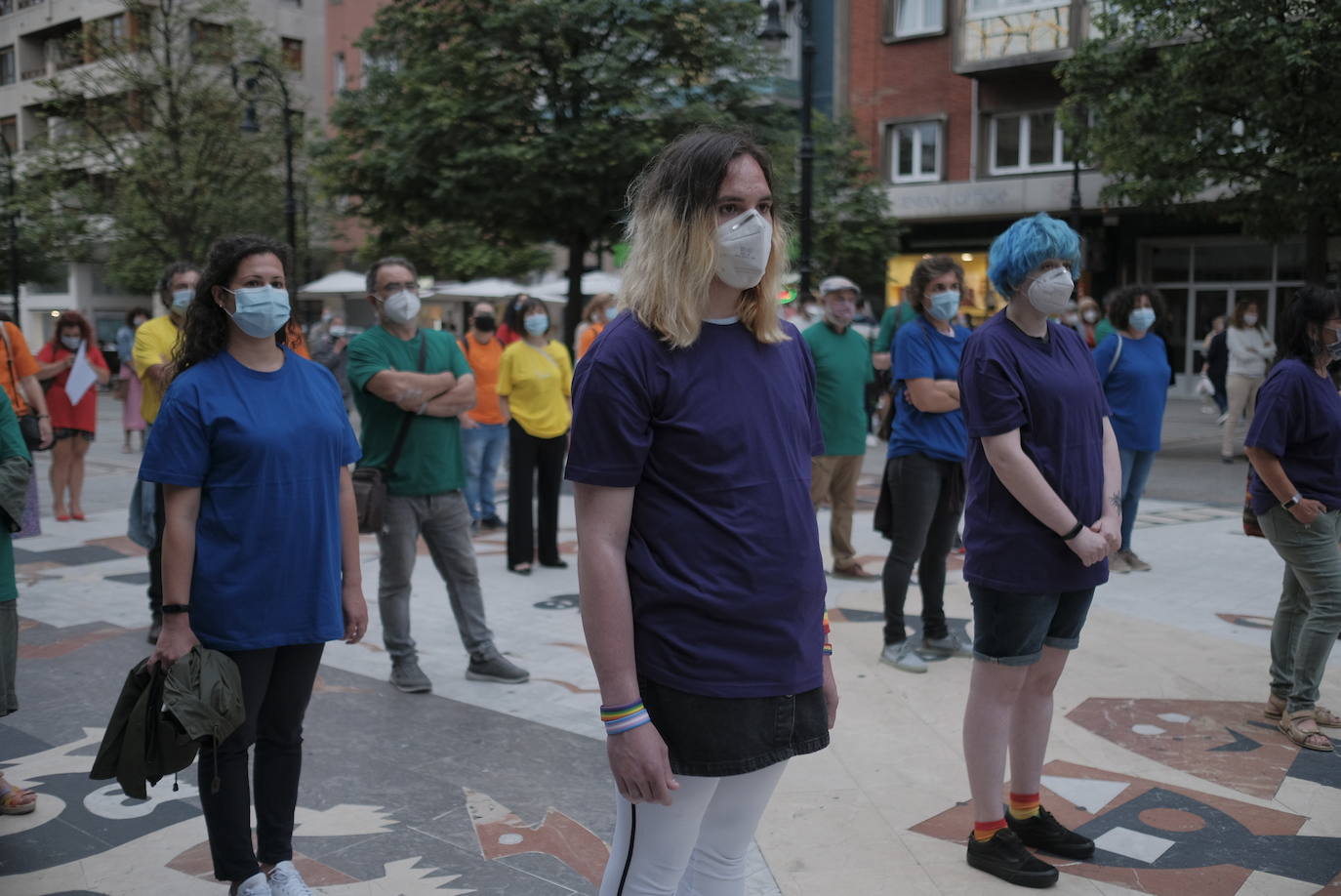 Xega organizó este sábado una movilización en bicicleta para celebrar el 'Día del orgullo 2020'. Además, tuvo lugar el recorrido urbano de la 'drag queen' Londra Show. También hubo una batukada por la noche en el paseo de Begoña.