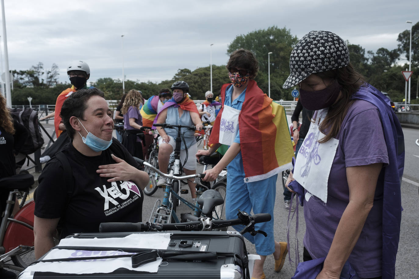 Xega organizó este sábado una movilización en bicicleta para celebrar el 'Día del orgullo 2020'. Además, tuvo lugar el recorrido urbano de la 'drag queen' Londra Show.