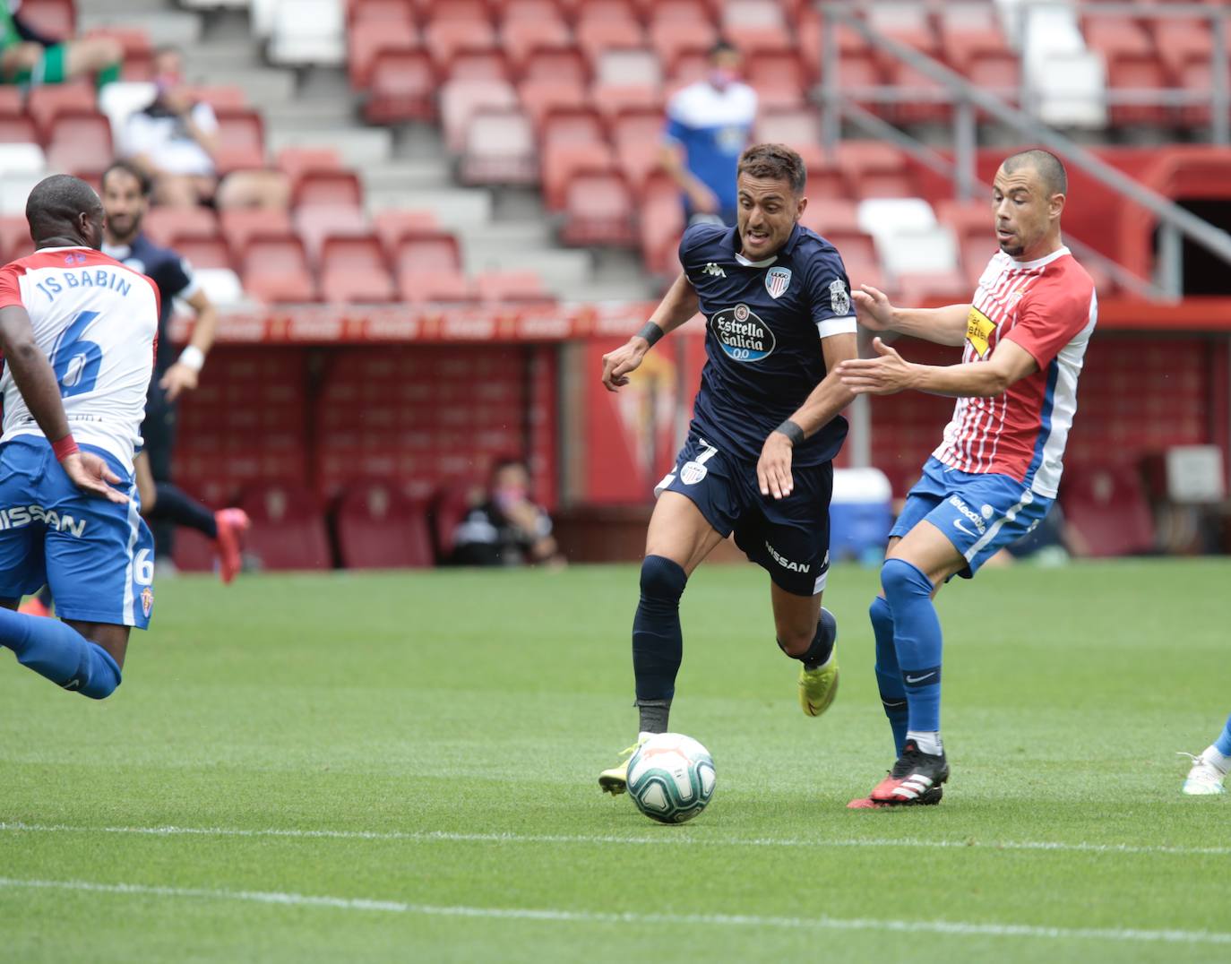 Fotos: Las imágenes del Sporting - Lugo