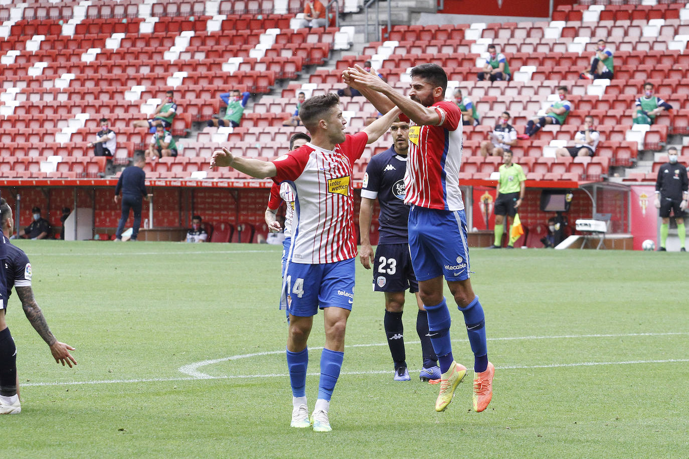 Fotos: Las imágenes del Sporting - Lugo