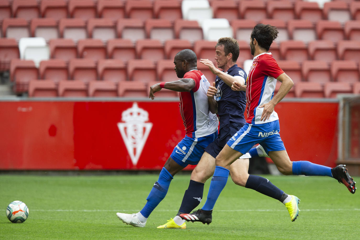 Fotos: Las imágenes del Sporting - Lugo