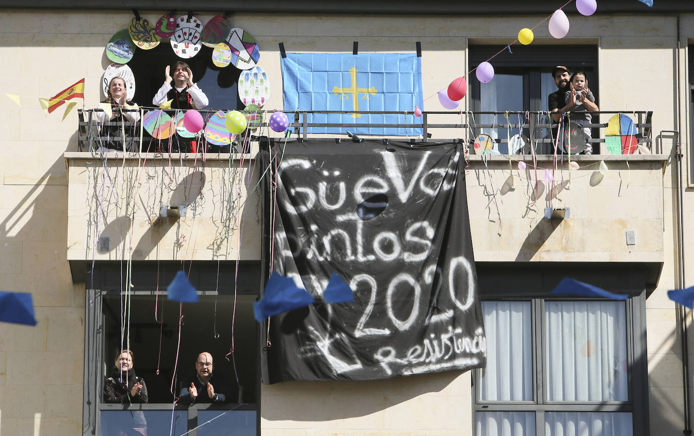 El estado de alarma se prolongó hasta el 21 de junio y durante más de 90 días los asturianos sufrieron restricciones a la movilidad, la educación presencial se paralizó y la actividad en los hospitales era una dura lucha contra la pandemia