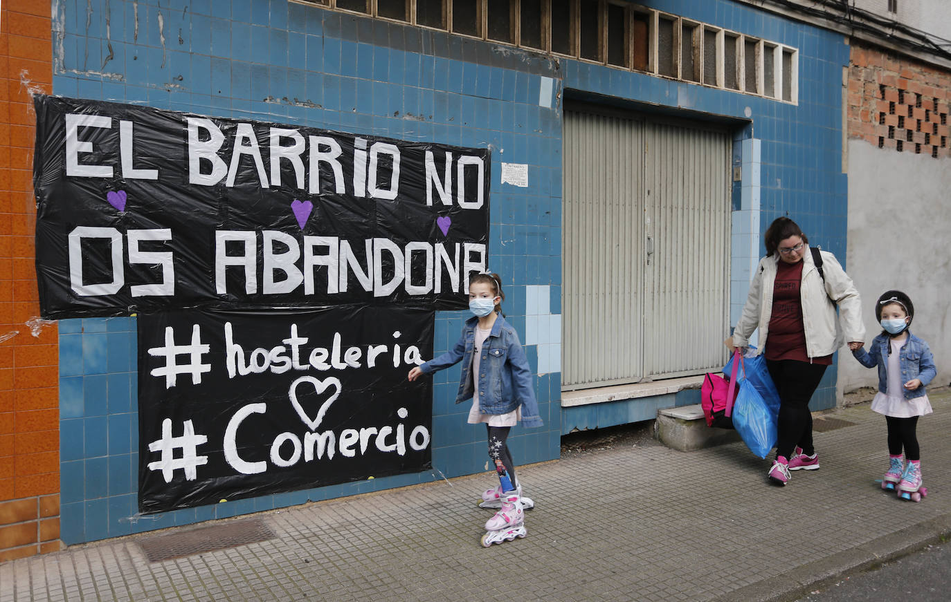 El 21 de junio se terminó el estado de alarma y se entró en una 'nueva normalidad'. Antes, los asturianos vivieron una desescalada por fases en las que la libertad de movimientos iba poco a poco adaptándose a la evolución de la pandemia