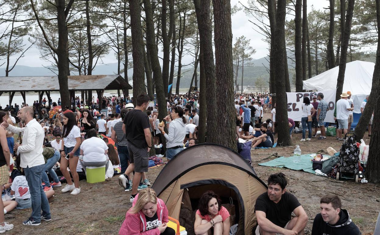 Jira de Navia, que cada año clausura las fiestas patronales.