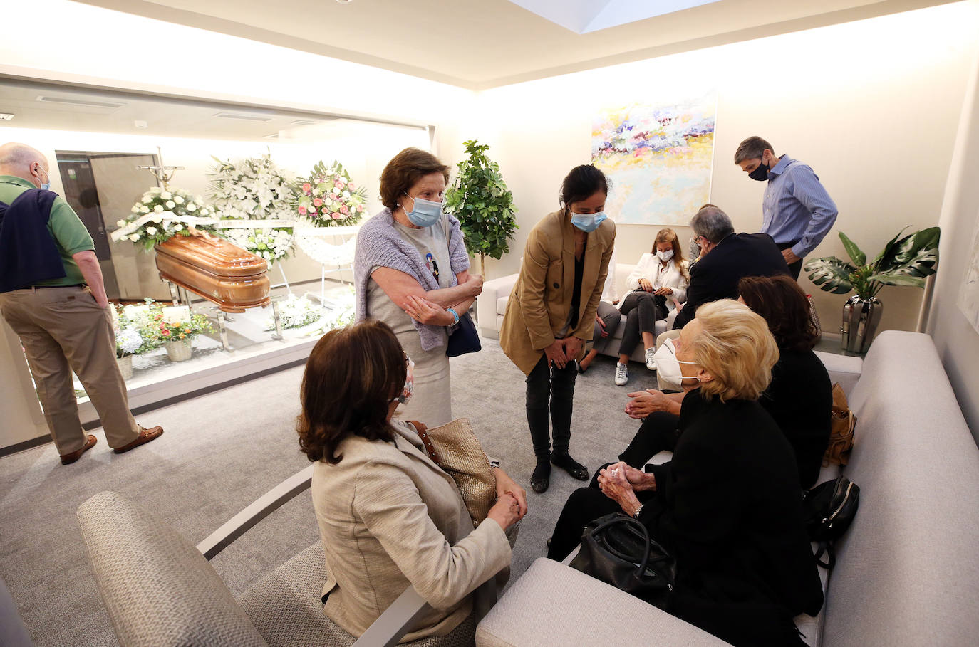 La capilla ardiente se llenó de amigos, compañeros y familiares de quien también fue presidente de la Sociedad Filarmónica, fallecido a los 88 años.