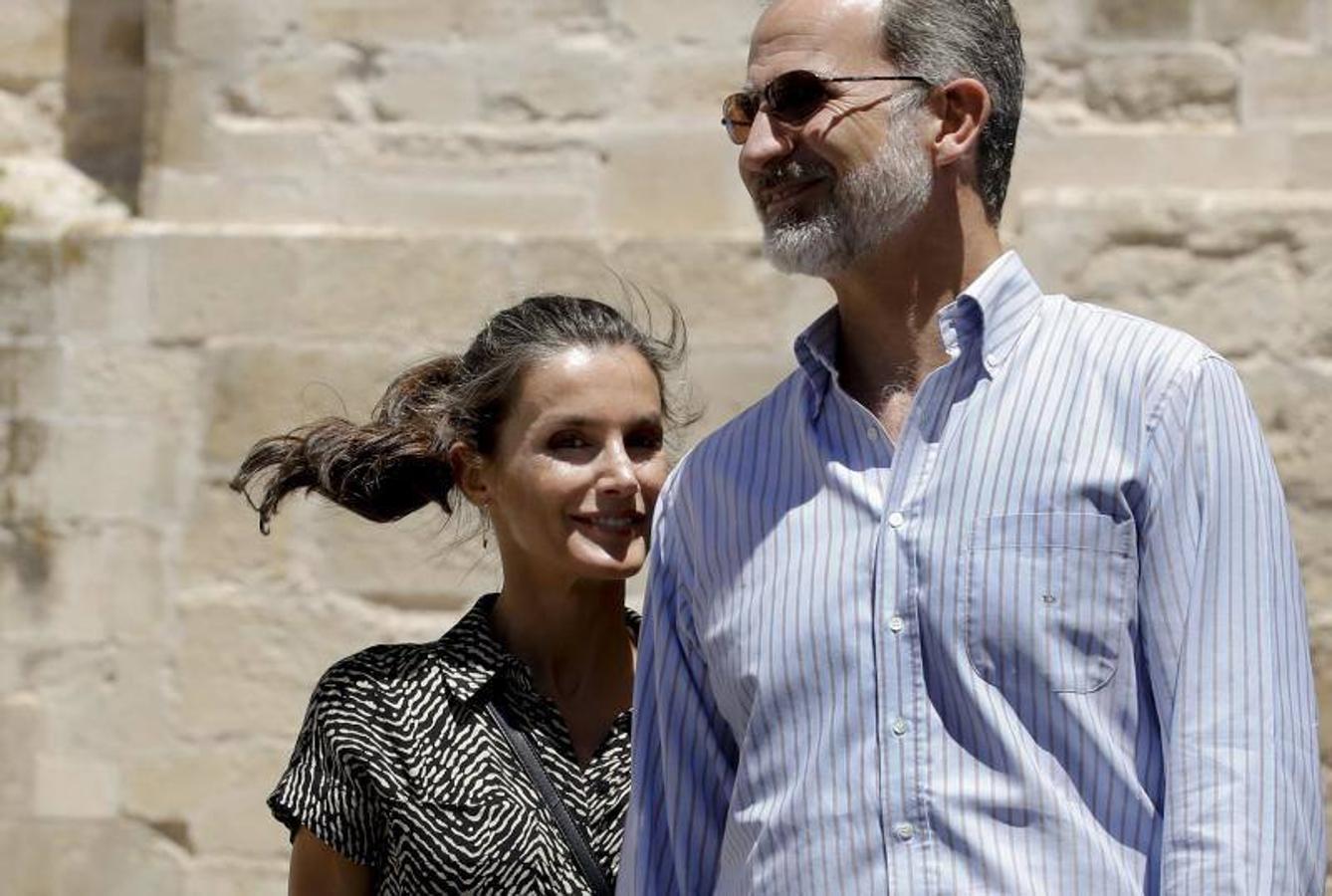 Fotos: El look asequible con el que Letizia ha triunfado en su visita a Cuenca