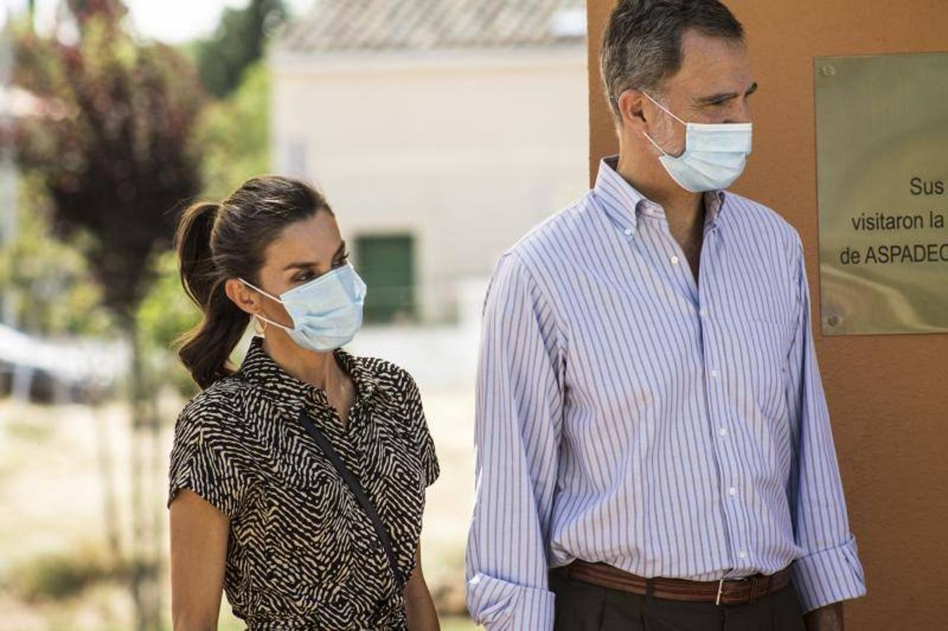 Fotos: El look asequible con el que Letizia ha triunfado en su visita a Cuenca