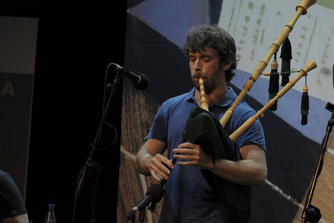 El grupo asturiano inauguró los conciertos de esta edición de la Semana Negra