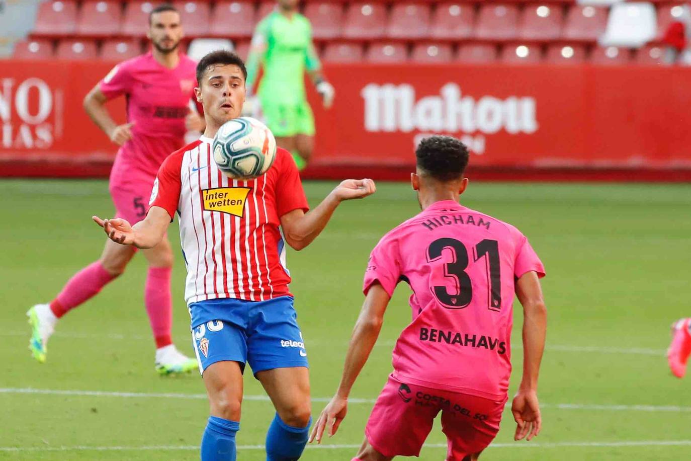 Apura sus opciones de 'play off' con una gran victoria ante el Málaga