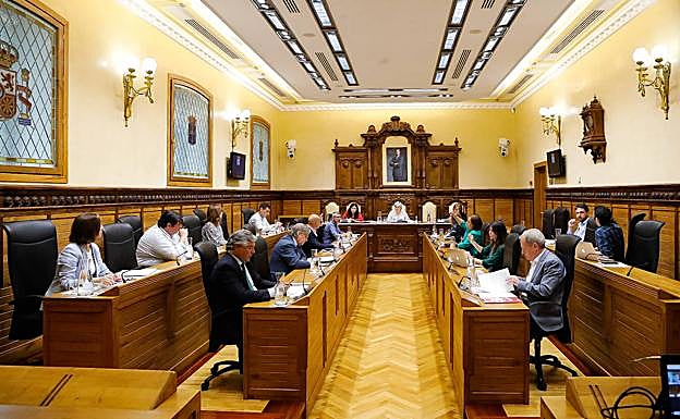 Los concejales, en la sesión de este miércoles.