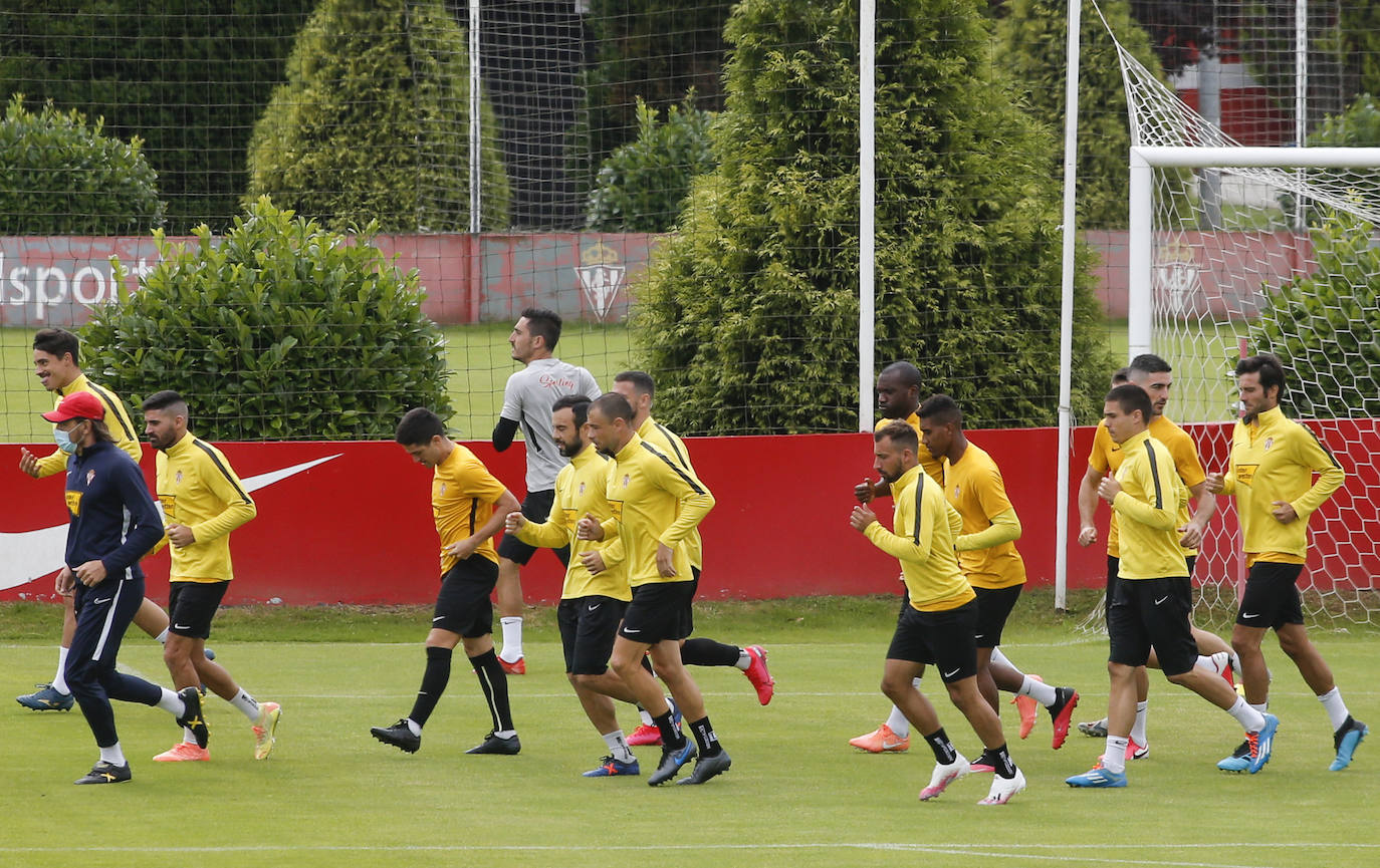 Fotos: El Sporting prepara el partido frente al Extremadura