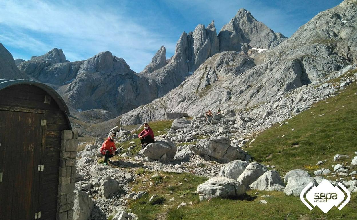 Los guardas del refugio. 