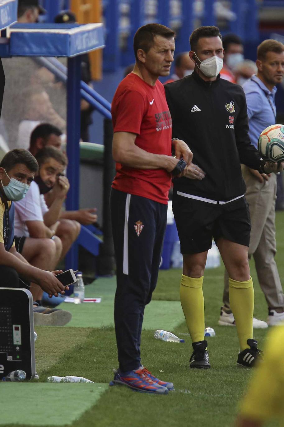 El Sportign ha jugado su penúltimo partido de la temporada ante el Extremadura en el estadio Francisco de la Hera. 