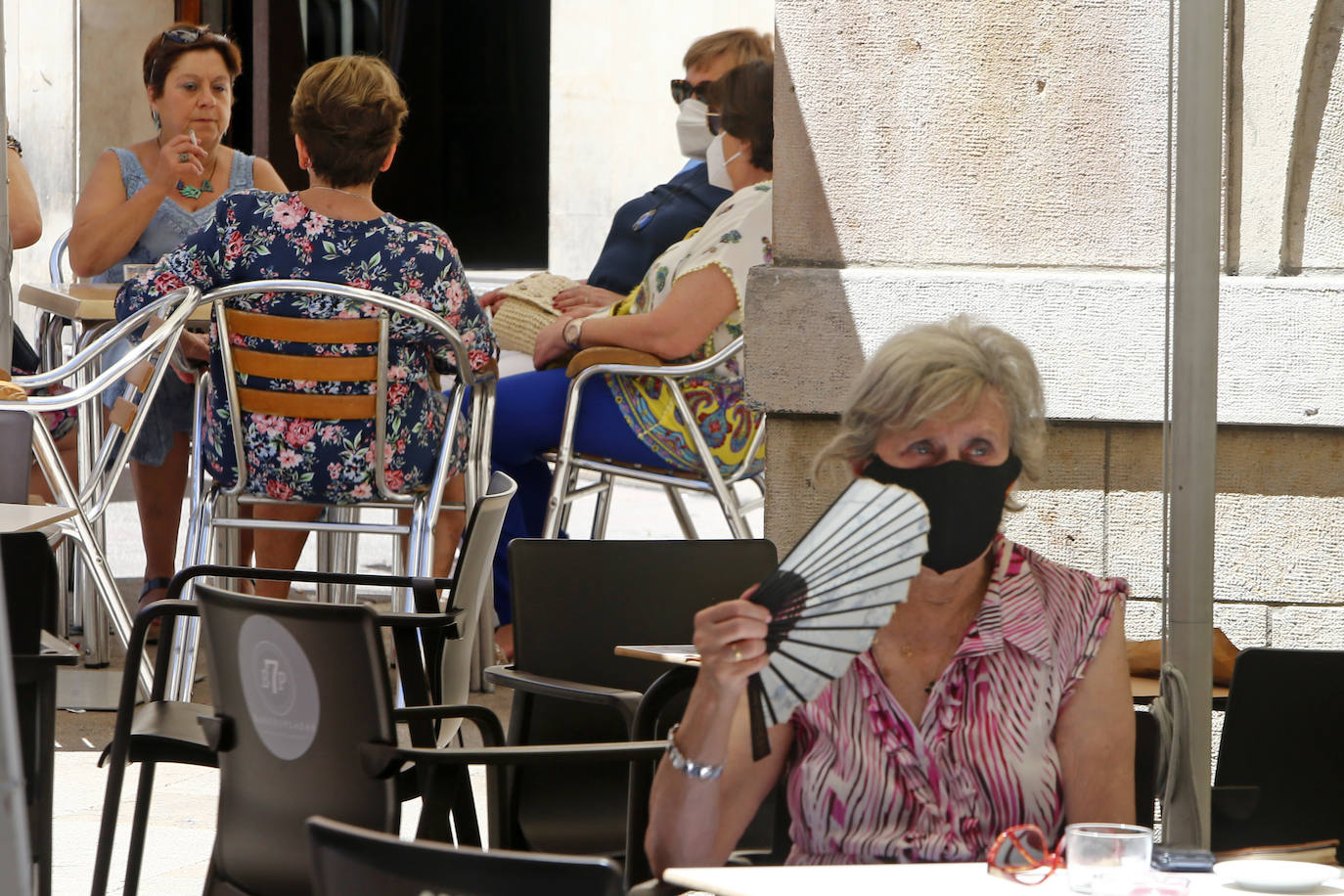 La región registra temperaturas que rozan los 30 grados en el interior mientras que en la costa se sobrepasan los 25 en muchos puntos. 