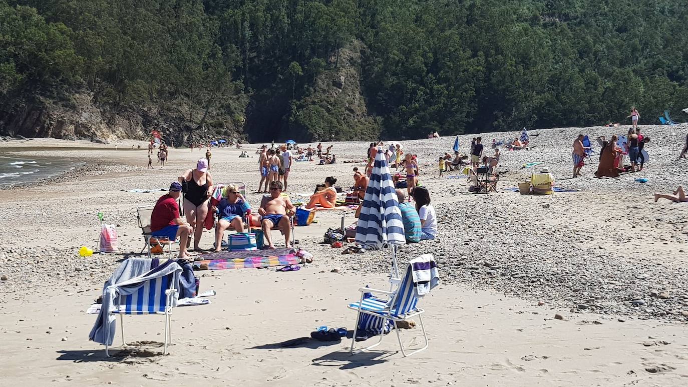 La región registra temperaturas que rozan los 30 grados en el interior mientras que en la costa se sobrepasan los 25 en muchos puntos. 