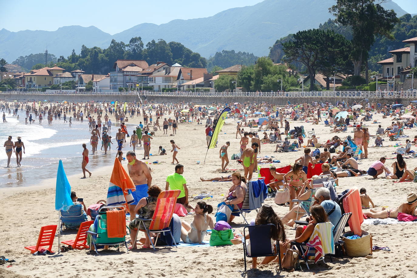 La región registra temperaturas que rozan los 30 grados en el interior mientras que en la costa se sobrepasan los 25 en muchos puntos. 