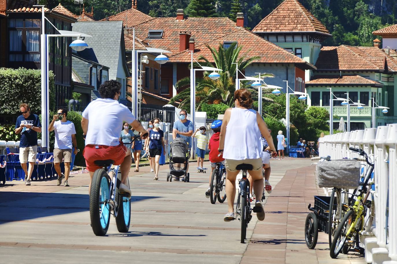 La región registra temperaturas que rozan los 30 grados en el interior mientras que en la costa se sobrepasan los 25 en muchos puntos. 