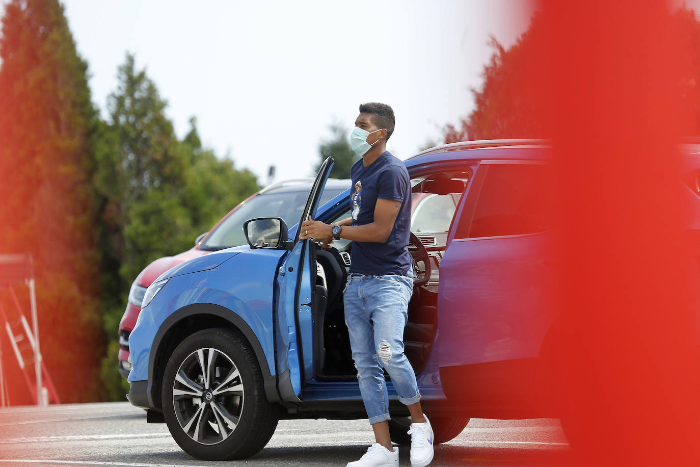 La marcha de Djukic coincidió, este martes, con la presencia de jugadores en Mareo, quienes recogieron sus pertenencias antes de iniciar las vacaciones.