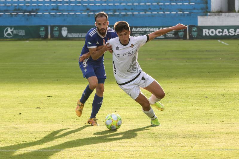 El conjunto ovetense se impuso este sábado en el Suárez Puerta al Caudal por 2-0, por lo que jugará la próxima campaña en la tercera categoría del fútbol español.