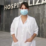 Noelia López, técnico de Cuidados Auxiliares de Enfermería en el HUCA. 