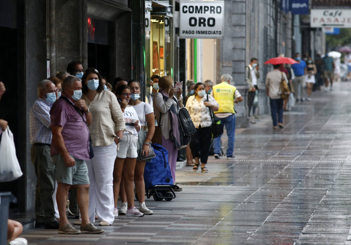 Fotos: La tormenta enfría el ambiente y vacía playas