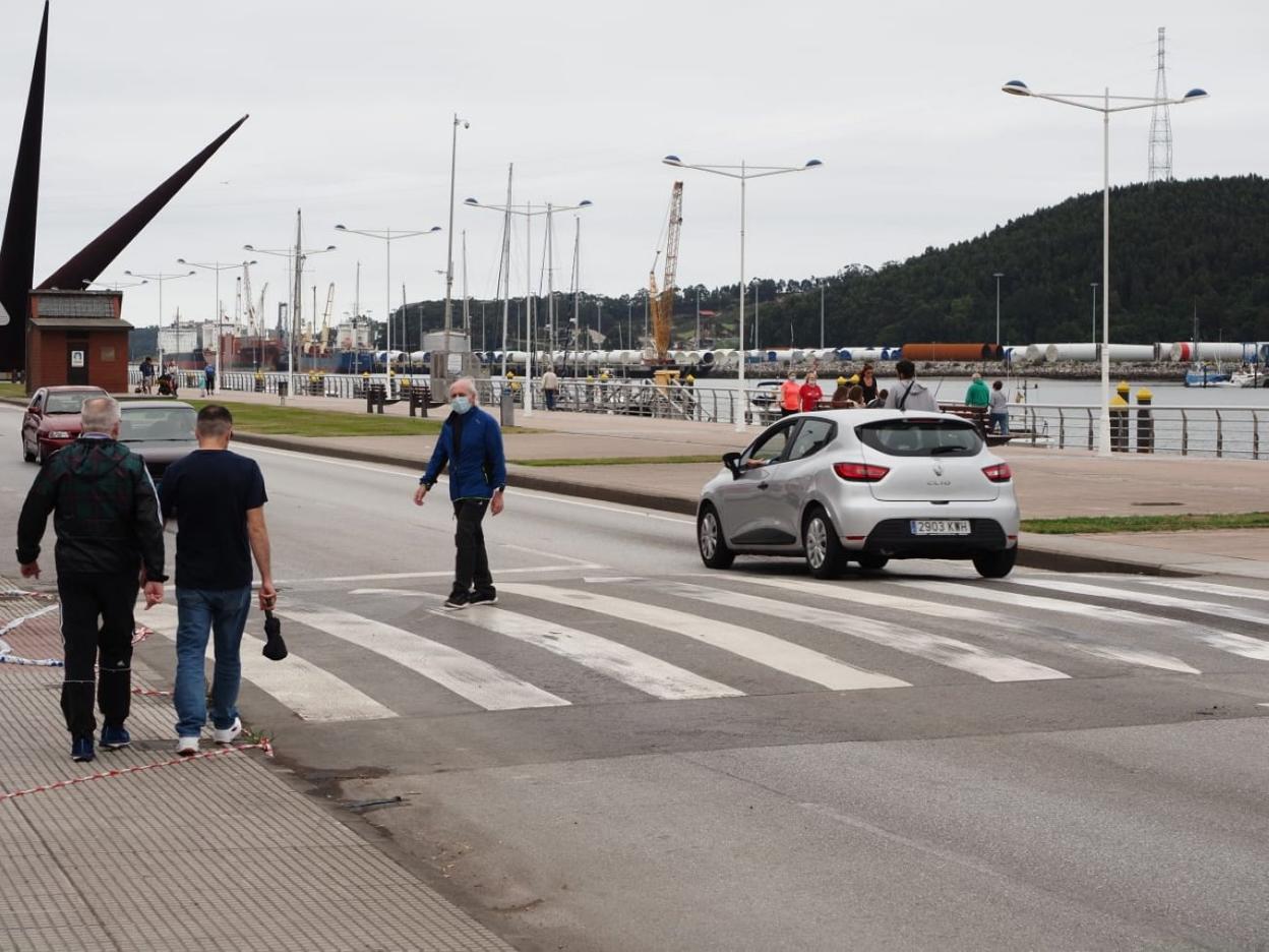 Imagen tomada ayer de la zona de Conde de Guadalhorce en la que se produjo el derrame de ácido el martes. 