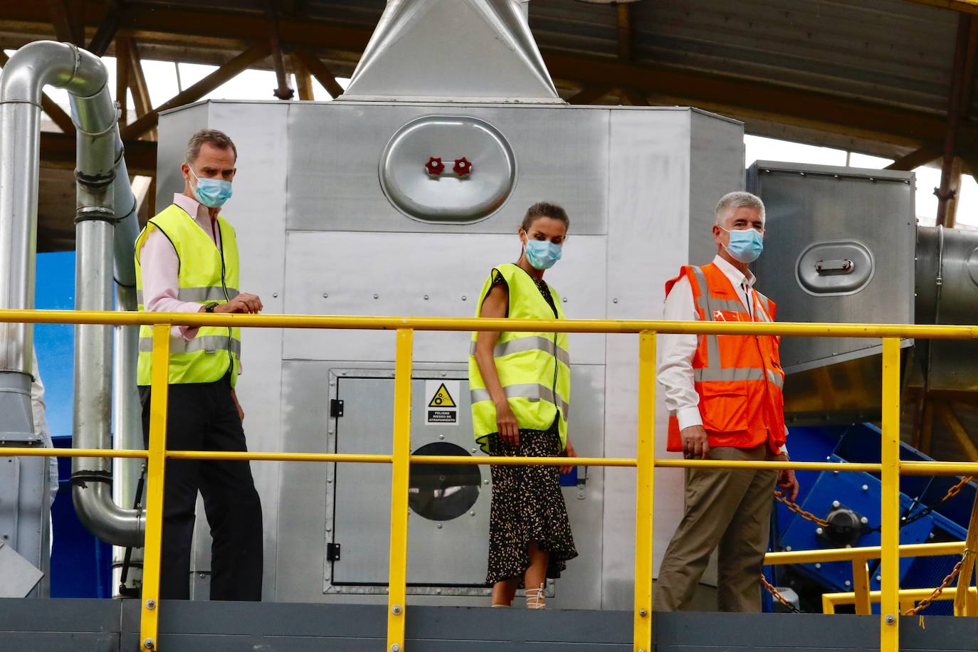 Don Felipe y doña Letizia iniciaron en Canarias su gira por todo el país tras el confinamiento. Los Reyes han visitado todas las comunidades autónomas de España con el objetivo de apoyar al turismo después de la pandemia. El último viaje que realizaron Sus Majestades fue a Asturias, donde visitaron Gijón, las instalaciones de Cogersa y el Museo y Circuito de Fernando Alonso. 