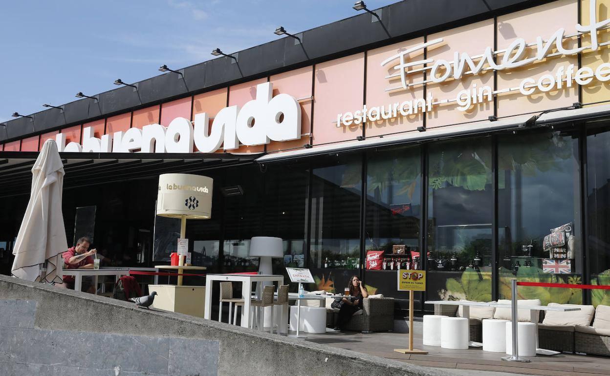 León rastrea en la provincia a personas que estuvieron en La Buena Vida de Gijón