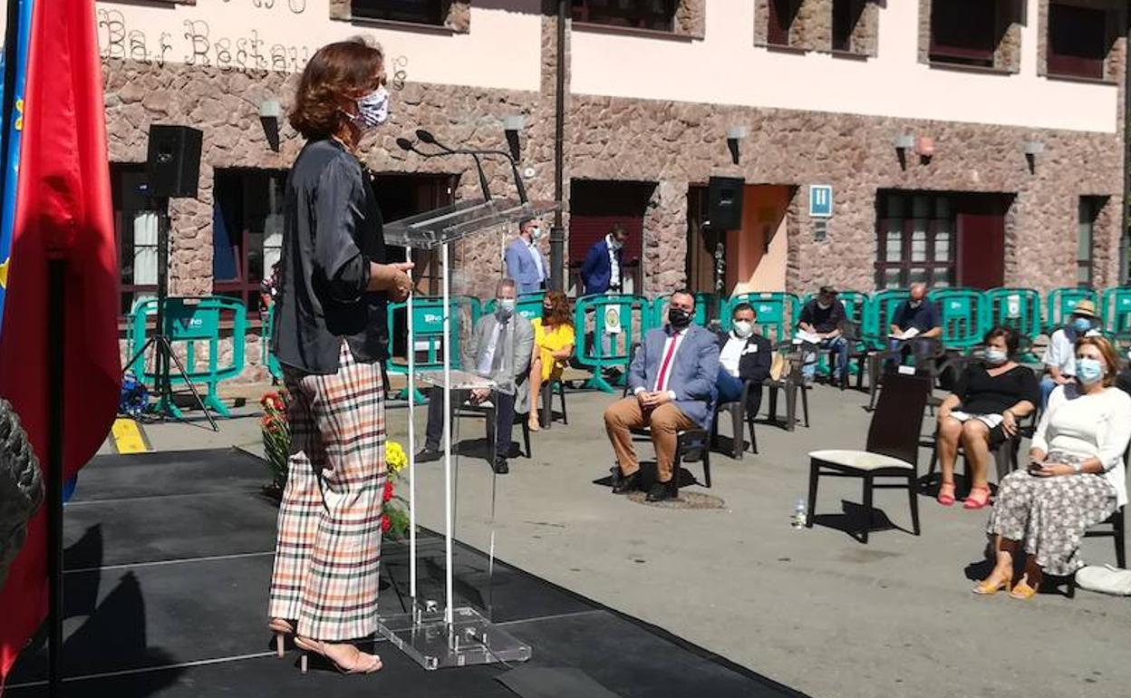 Carmen Calvo, en el acto celebrado este miércoles en Tuña, localidad natal de Rafael del Riego 