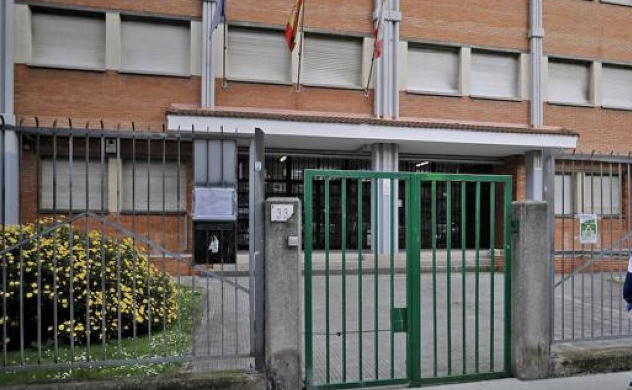 Interinos de Latín y Griego critican que llevan 20 años sin oposiciones
