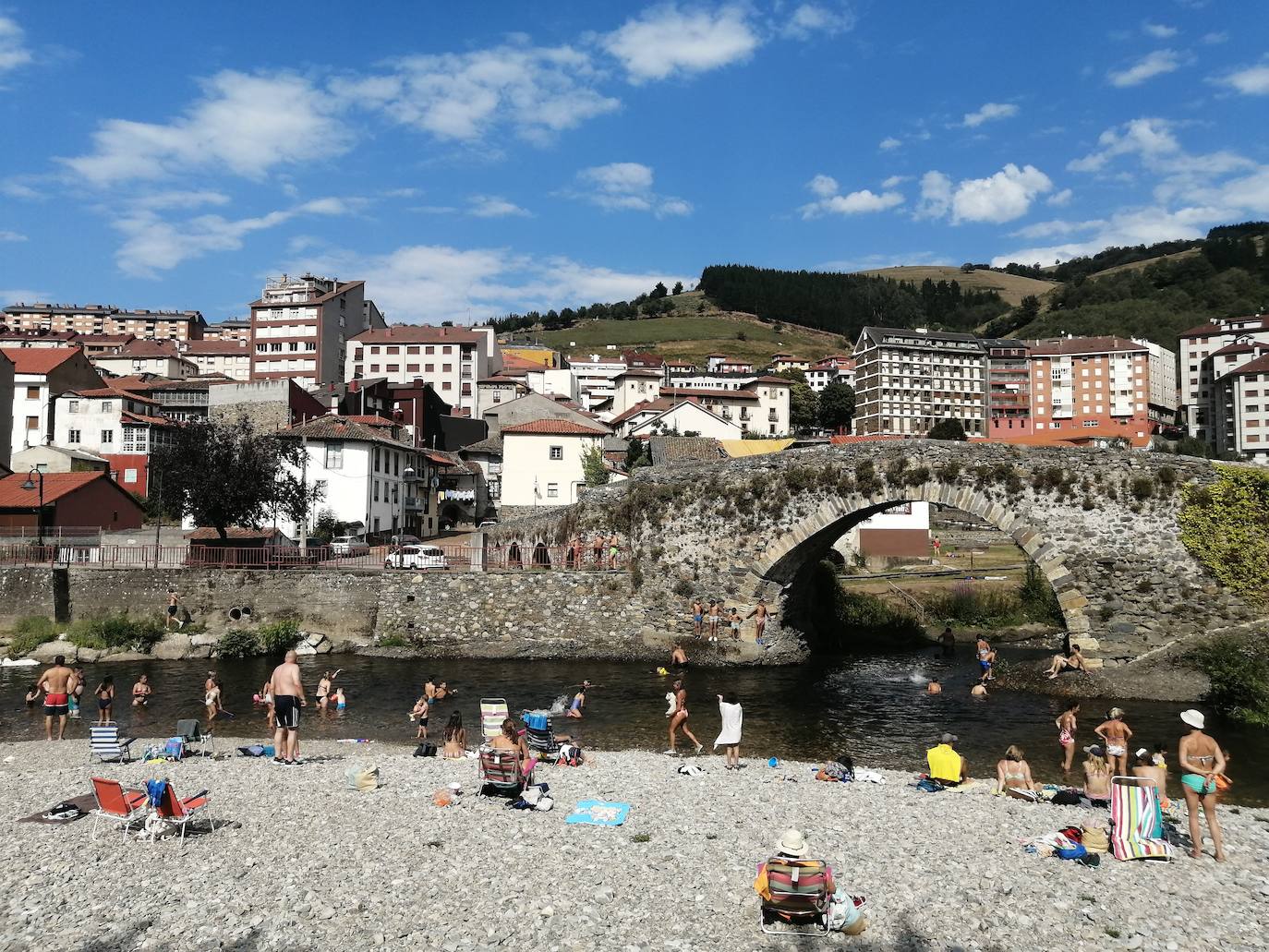 Las playas se convierten en el destino perfecto para atajar el calor