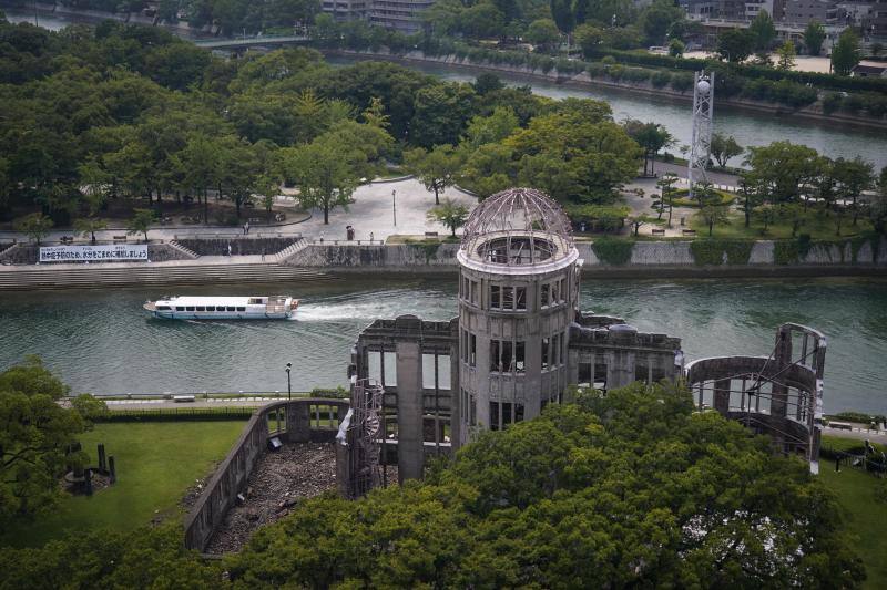 En 1945, Estados Unidos arrojó dos bombas nucleares sobre las ciudades de Hiroshima y Nagasaki los días 6 y 9 de agosto, respectivamente, matando a más de 200.000 personas. Los eventos de conmemoración anual del 75 aniversario han estado marcados por la pandemia de coronavirus