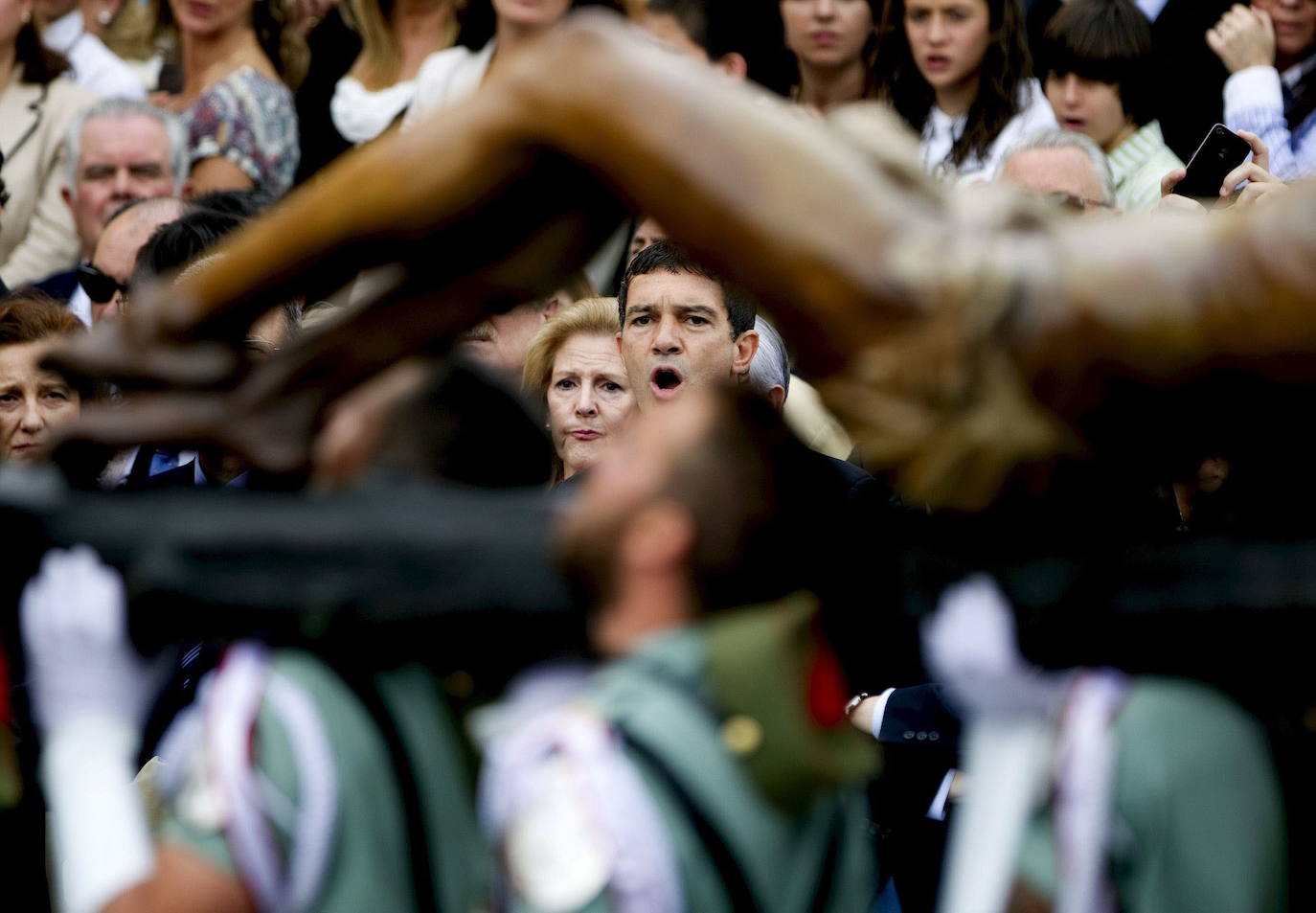 Actor, director, productor y empresario, Antonio Banderas cumple 60 años rodeado de sus seres queridos y con celebración en su Málaga natal, inmerso, como siempre, en mil proyectos laborales que son su seña de identidad