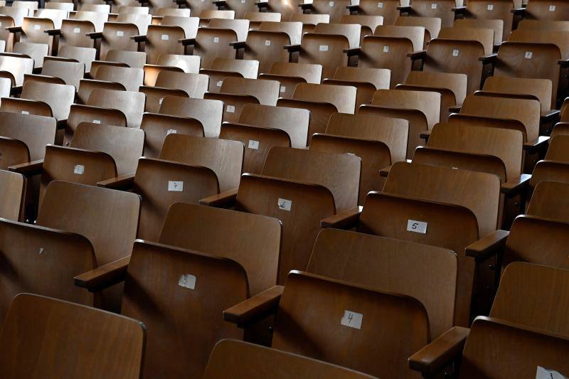 Los geles y las mascarillas se incorporan a las aulas la capital alemana. 