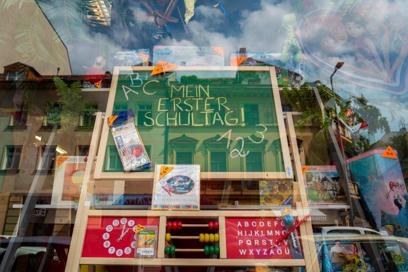 Los geles y las mascarillas se incorporan a las aulas la capital alemana. 