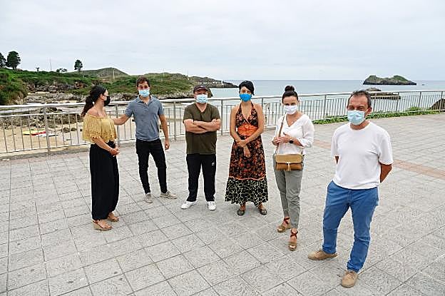 Nuria Rodríguez, Diego Ruiz de la Peña, Juan Carlos González, Tamara Schulz, Begoña Collado y Ovidio Zapico, ayer en Palombina. 