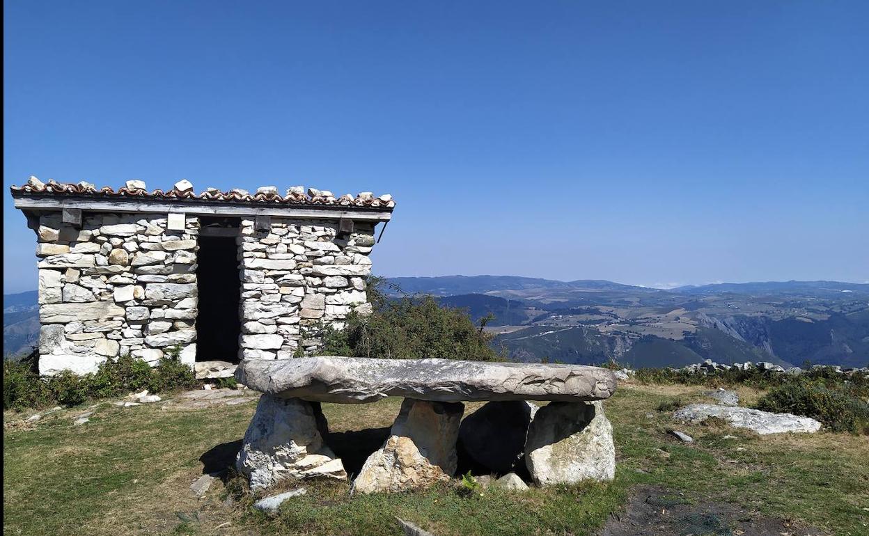Ruta del dolmen de Merillés desde Tuña