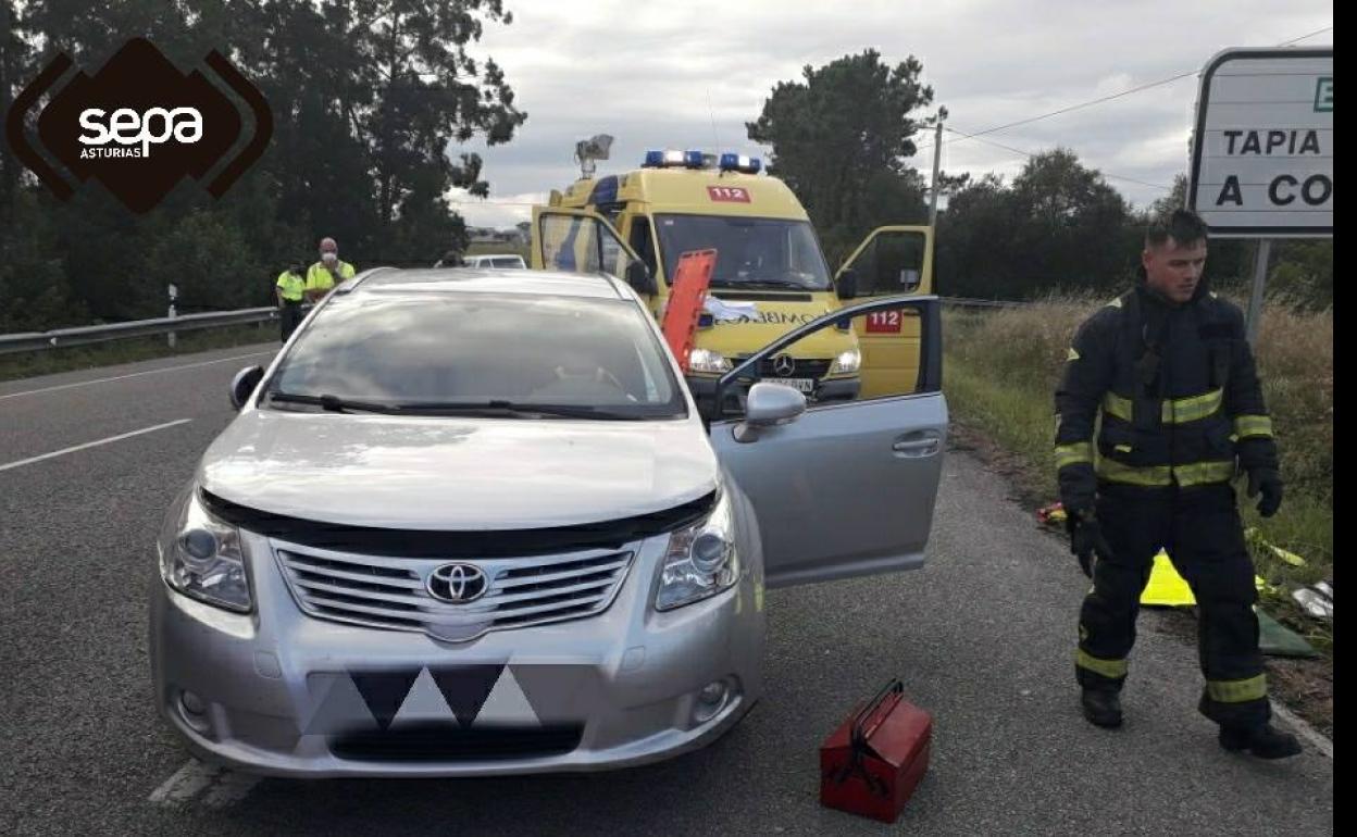 Uno de los vehículos accidentados