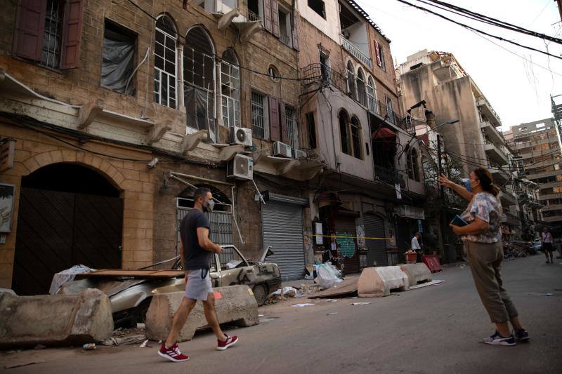 Así permanece Beirut dos semanas después de que el suelo de la ciudad temblase como consecuencia de la enorme explosión que sacudió el puerto de la capital libanesa el pasado 4 de agosto. 