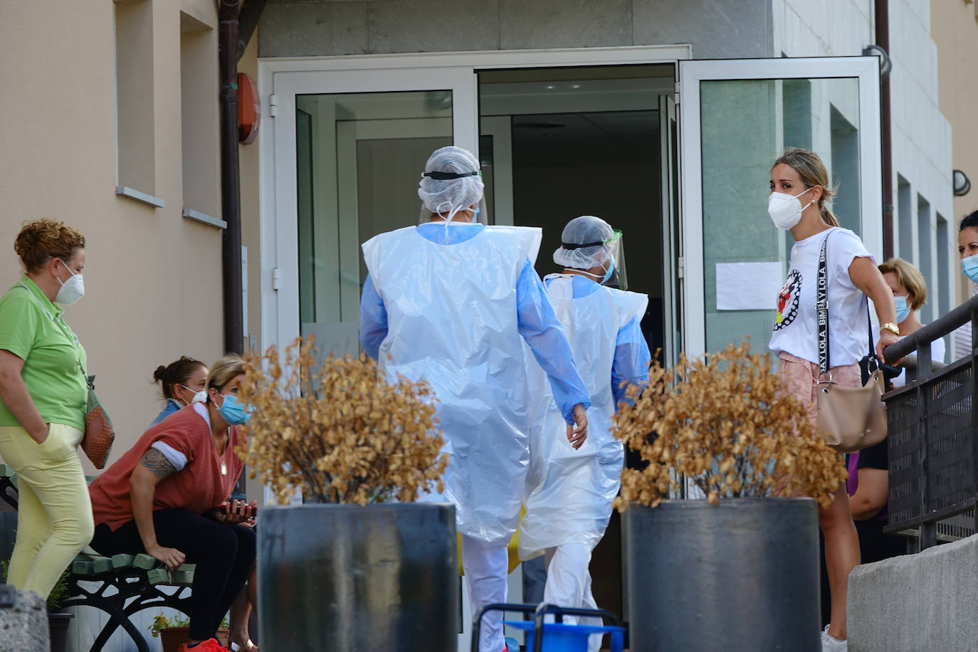 Fotos: Pruebas del coronavirus a todo un pueblo en Poo de Cabrales