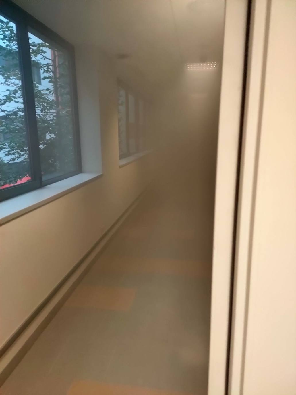 Fotos: Los bomberos sofocan un incendio en el HUCA