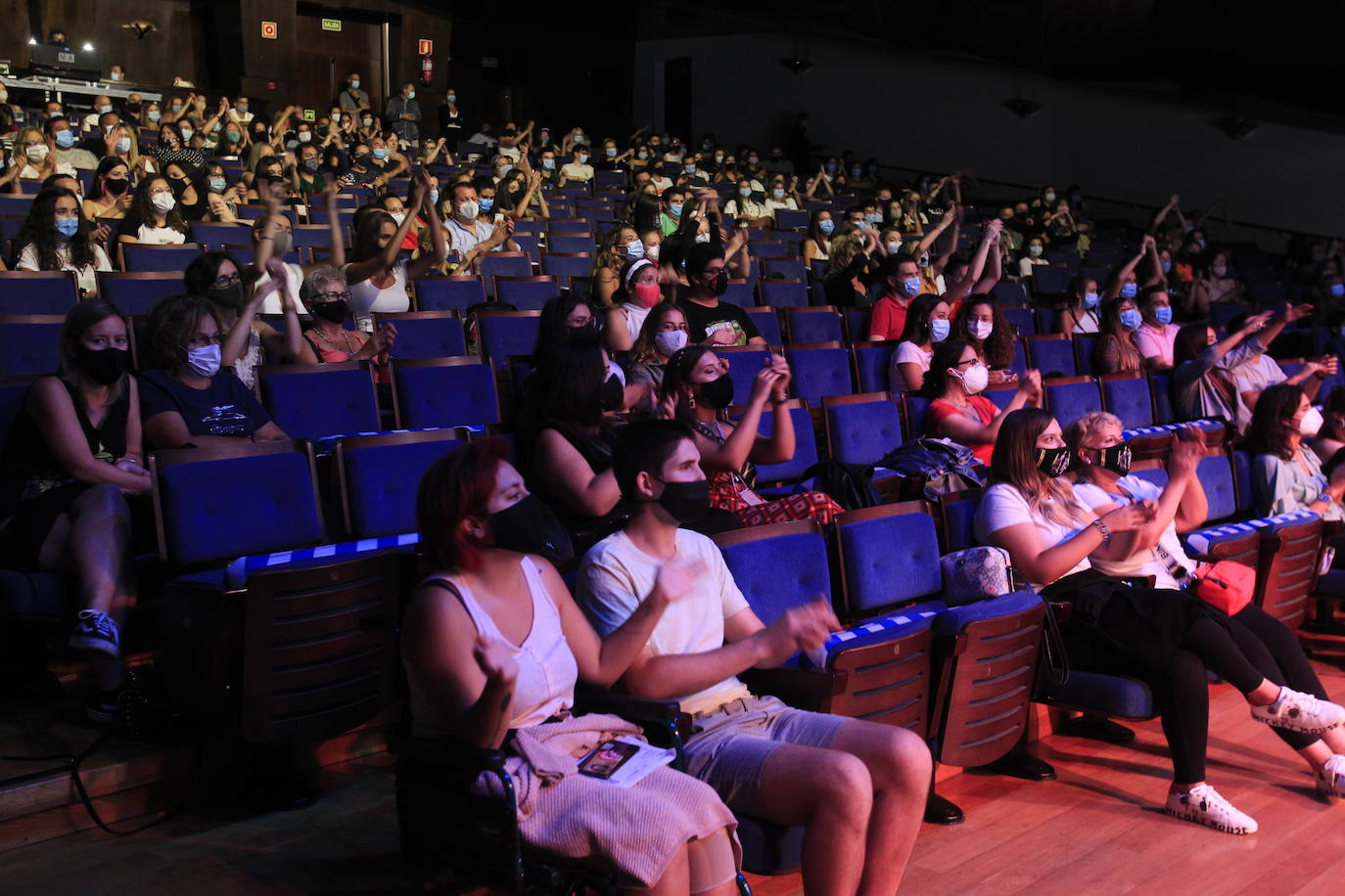 La banda madrileña Dvicio actuó este sábado en el Auditorio dentro de las actividades programadas en San Mateo. Repasaron sus mejores temas y presentaron su último álbum, 'Impulso'.