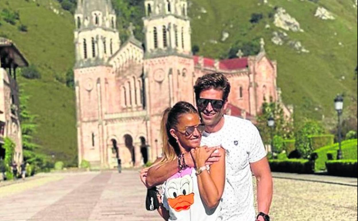 Marta López compartió esta foto con su nuevo chico, Efrén Reyero. 