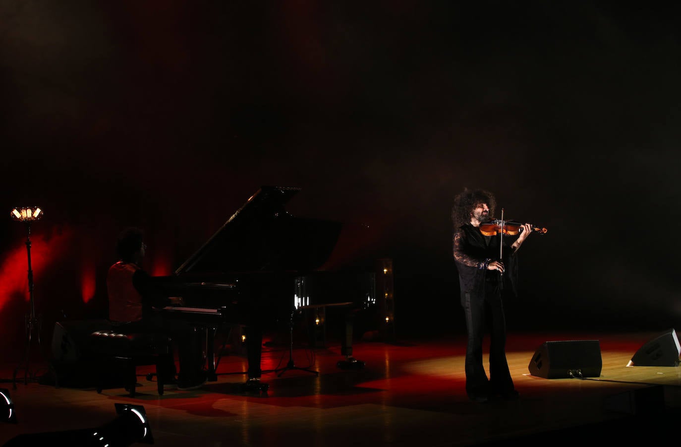 Hizo de la noche previa al día grande de San Mateo todo un espectáculo.